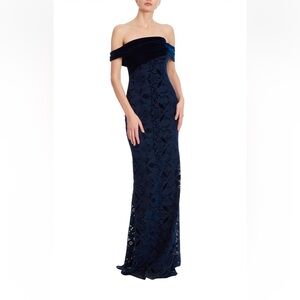 Navy off the shoulder lace evening gown size 10 elegant formal dress
